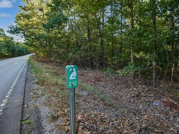 7 Highway 232, Stewart, TN 37175