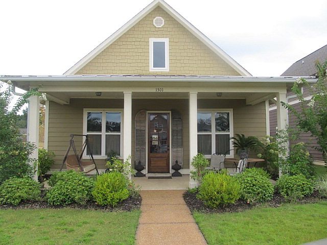 1st image of 1301 Ashleys Dr