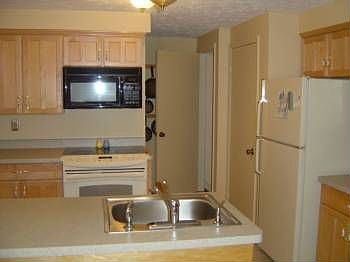 2nd image of 89 Greenway Blvd