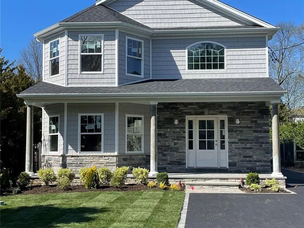 56 Calvin Avenue, Syosset, NY 11791