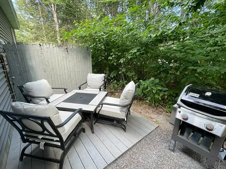 2 Morgan Way — Photo 13
