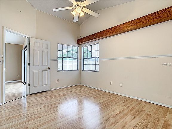 3rd image of 2963 Burlington Dr