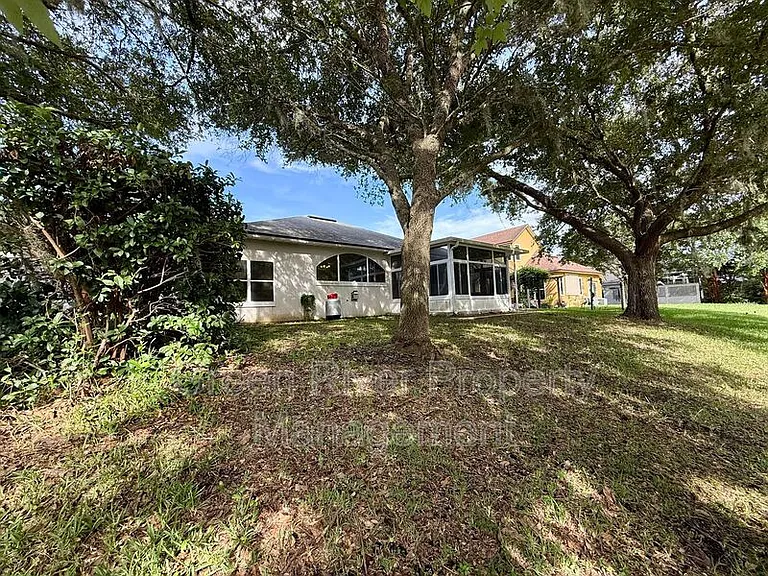 8716 Canopy Oaks Dr — Photo 50