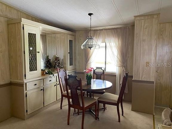 4th image of 37 Magnolia Ln