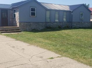 530 Rainbow Rd, Spring Green, WI 53588