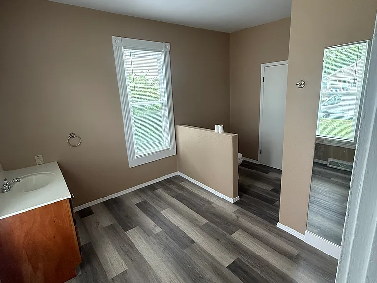 901 W Main St #901 — Photo 10