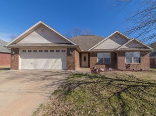 786 Asboth St, Pea Ridge, AR 72751