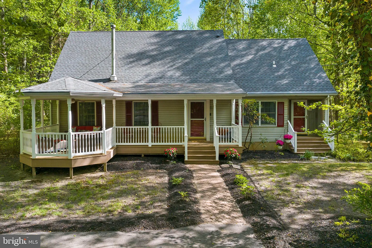 47 E Pleasant Grove Rd photo 1