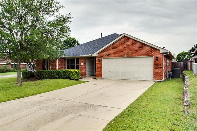 1st image of 6204 Woolwich Dr