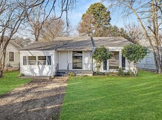 849 Singapore Dr, Wake Village, TX 75501