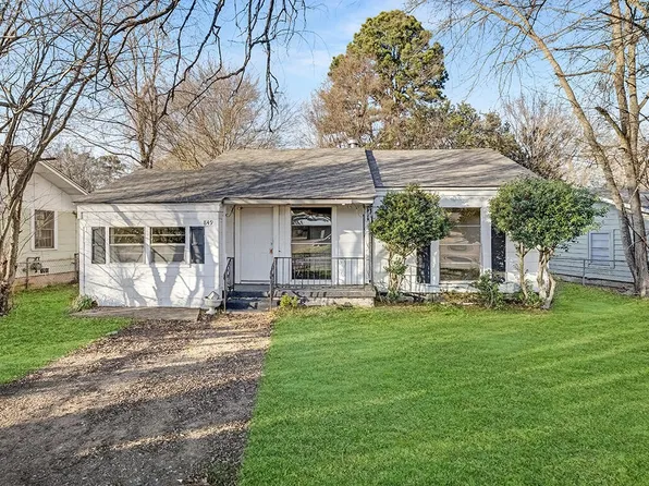 849 Singapore Dr, Wake Village, TX 75501