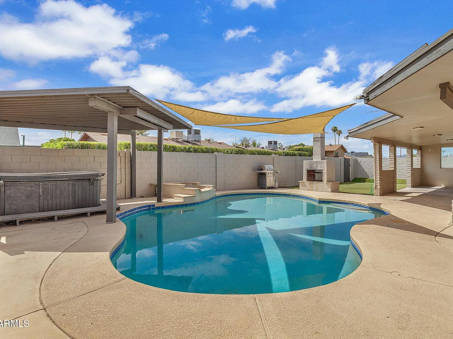 5 bed, 3.5 bath, 2533 sqft, $3,799 — Photo 3