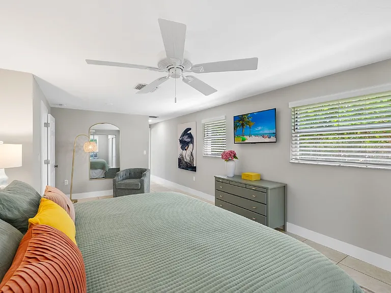 482 Tradewinds Ave — Photo 14