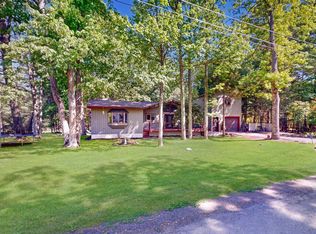 135 Fox Rd, Dingmans Ferry, PA 18328