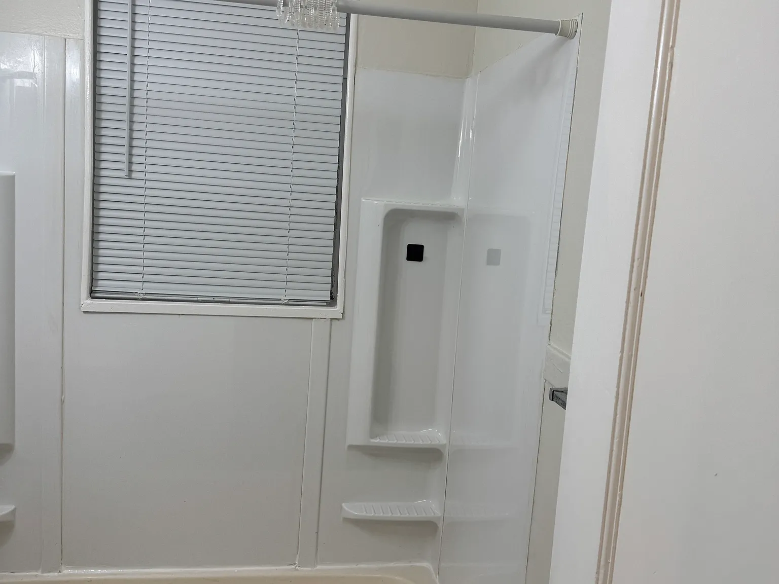 2 bed, 660 sqft, $900 — Photo 4