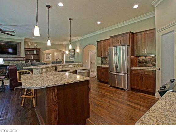 4th image of 11775 Jamie Dr