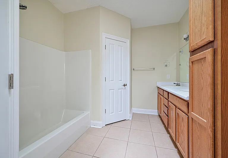 17418 Deer Lake Ave — Photo 9