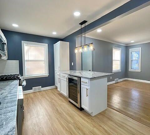 5th image of 20049 Woodcrest St