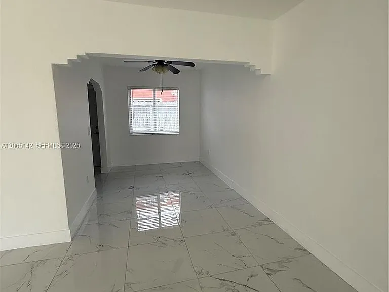 3177 SW 27th Ter #3177 — Photo 5