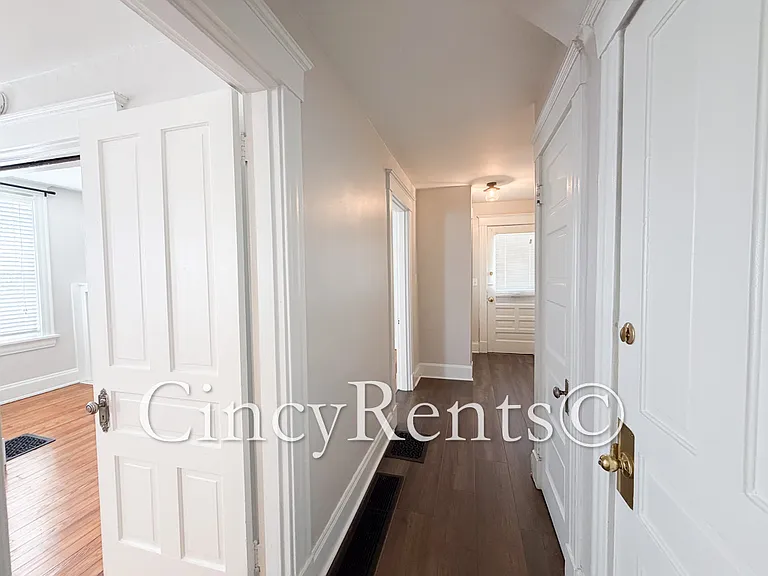 2836 Linwood Ave #1 — Photo 3