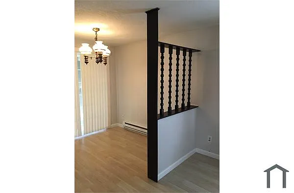 Building Photo - 12420 5th Ave W #B
