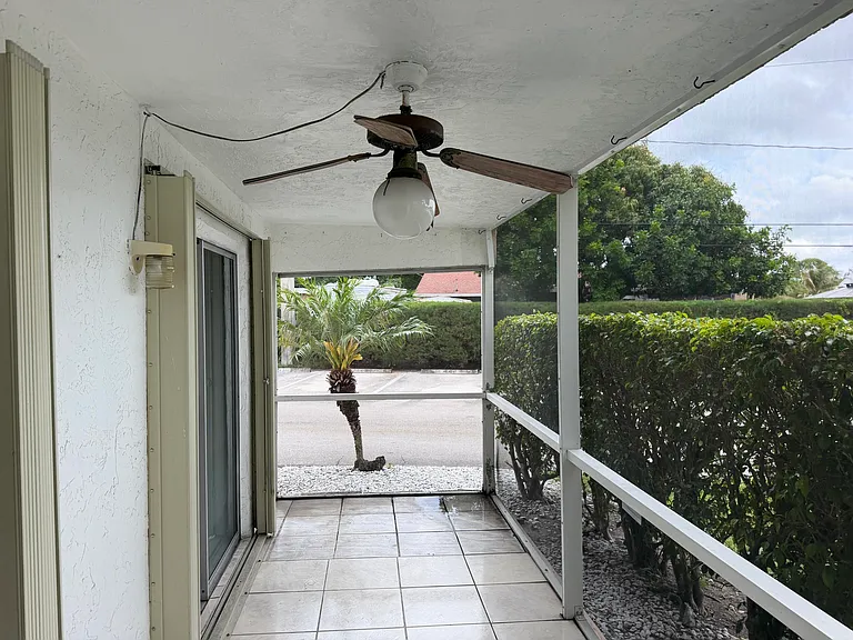 700 Village Green Ct #101 — Photo 31