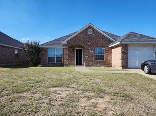 627 Antonio Ln, Waxahachie, TX 75165