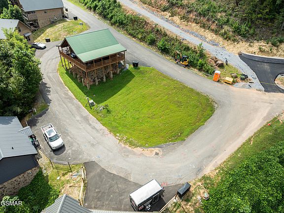 5th image of 24 Pine Peak Way