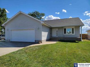 113 E Brooklyn Ave, Doniphan, NE 68832