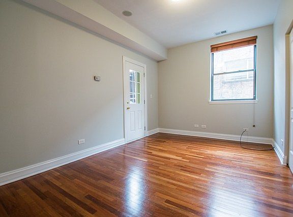 5th image of 6906 N Ashland Ave #2S