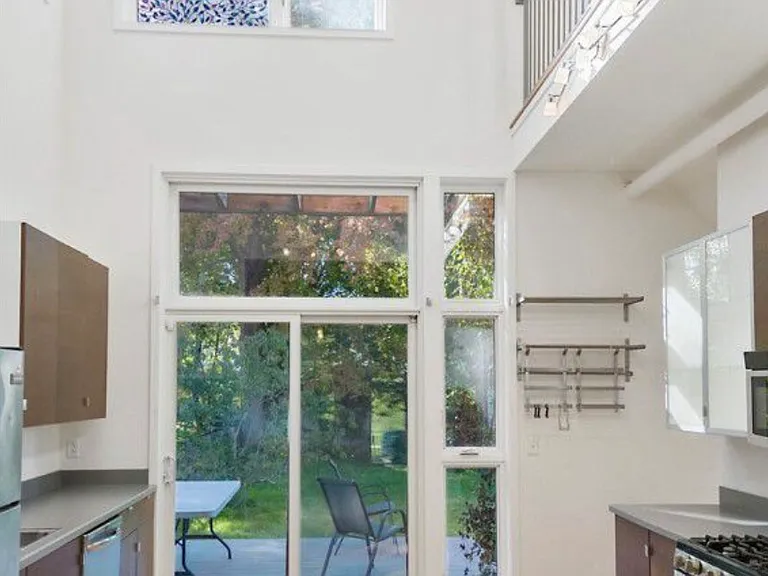 621 Otisco St — Photo 20