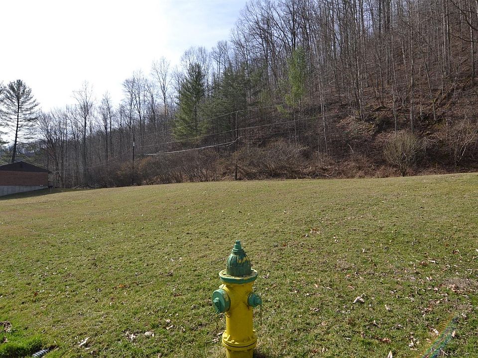 2nd image of 1113 Rodburn Hollow Rd