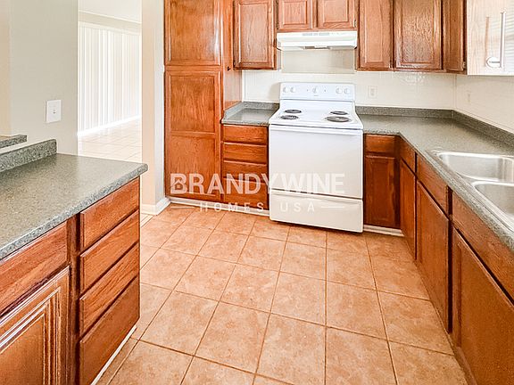 5th image of 8008 Santillo Dr