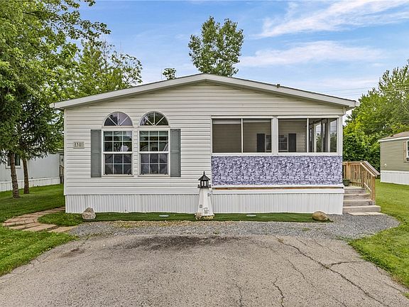 4th image of 129 Saltonstall St Lot 38