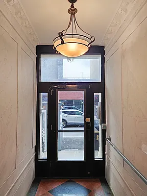 Rented by Living New York | media 13