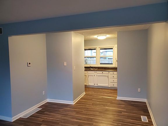 5th image of 1018 Trent Blvd