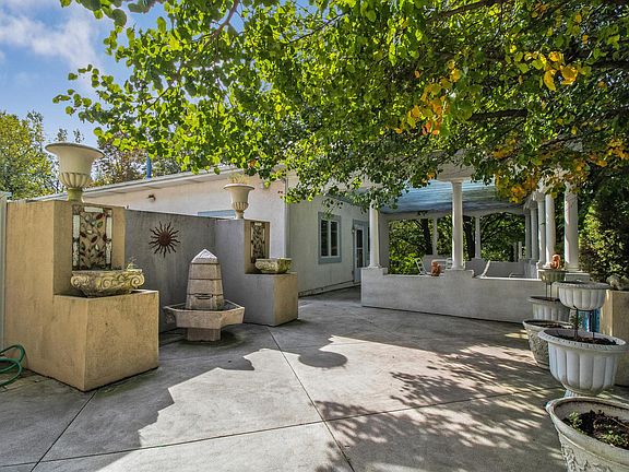 5th image of 24358 Schubert Ln