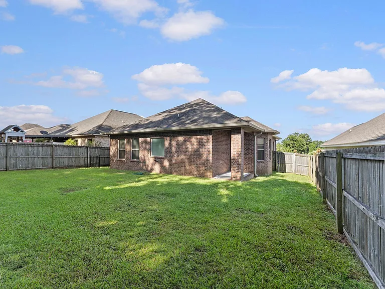 27320 Lashay Dr — Photo 41