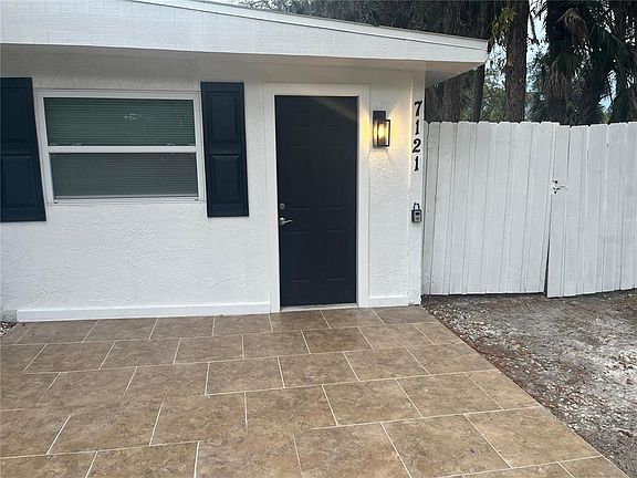 2nd image of 7119-7121 Oakwood Dr