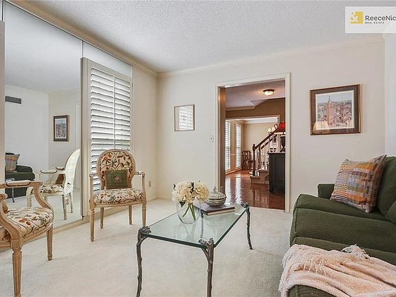 5th image of 10436 King St