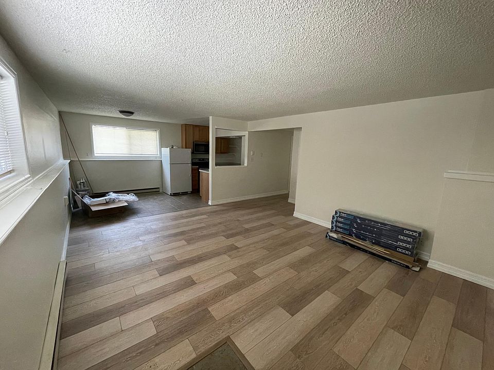 Livingroom and ding area pictured from front door
