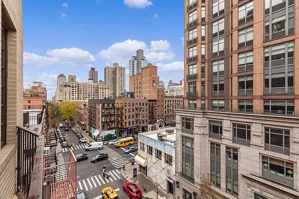 Rented by Douglas Elliman | media 38