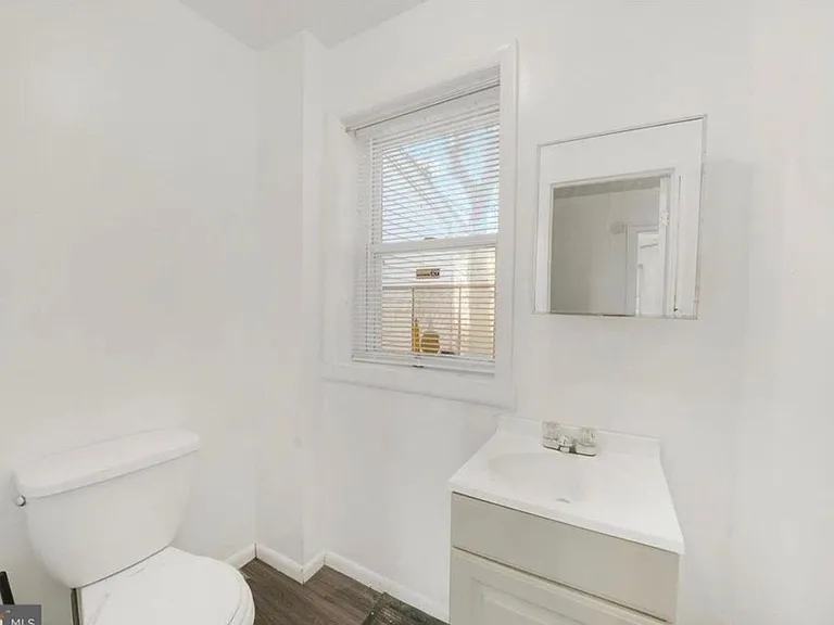 1133 Clover Ln — Photo 4