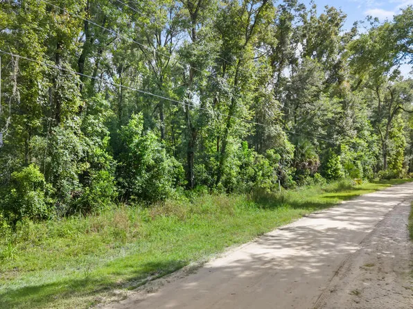 370 NE 385th Ave, Old Town, FL 32680