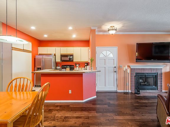 4th image of 2396 Pleasant Way Unit C