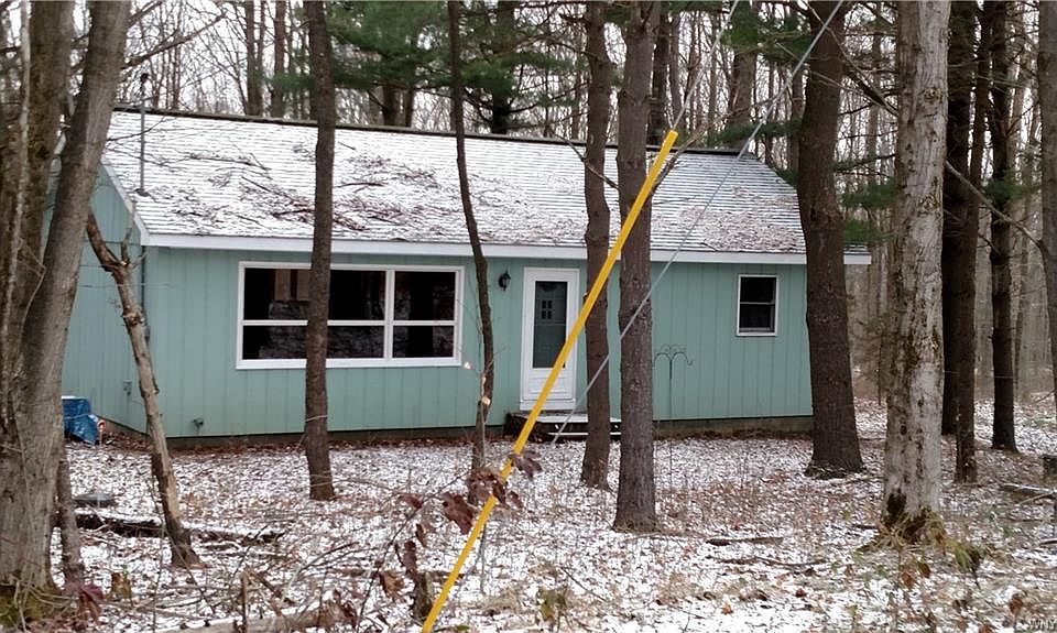 1st image of 28 Meadowlark Ln