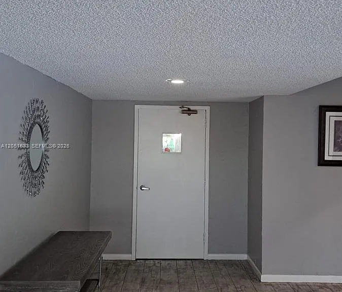 230 Lakeview Dr #310 — Photo 11