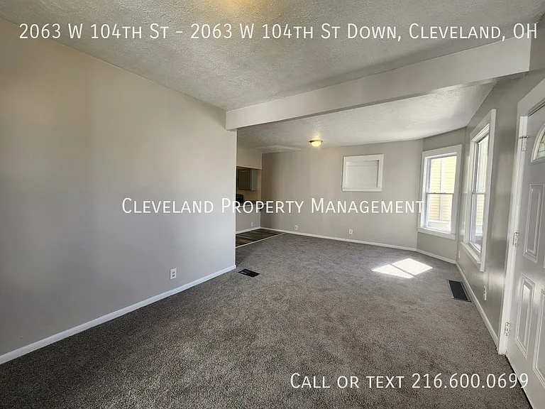 2063 W 104th St #2063 W 104TH ST DOWN — Photo 2