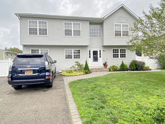 2nd image of 1454 Brentwood Ave