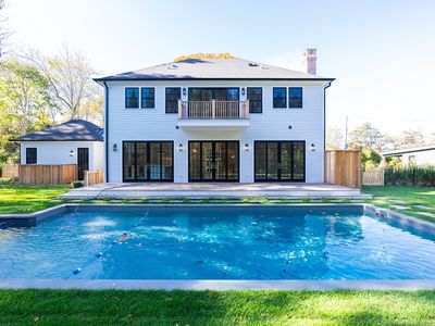 166 Ferry Rd, Sag Harbor, NY, 11963